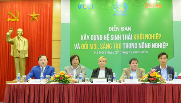 ផ្លាស់ប្ដូរថ្មីច្នៃប្រឌិតដើម្បីចាប់បង្កើតអាជីពក្នុងកសិកម្មប្រកបដោយជោគជ័យ